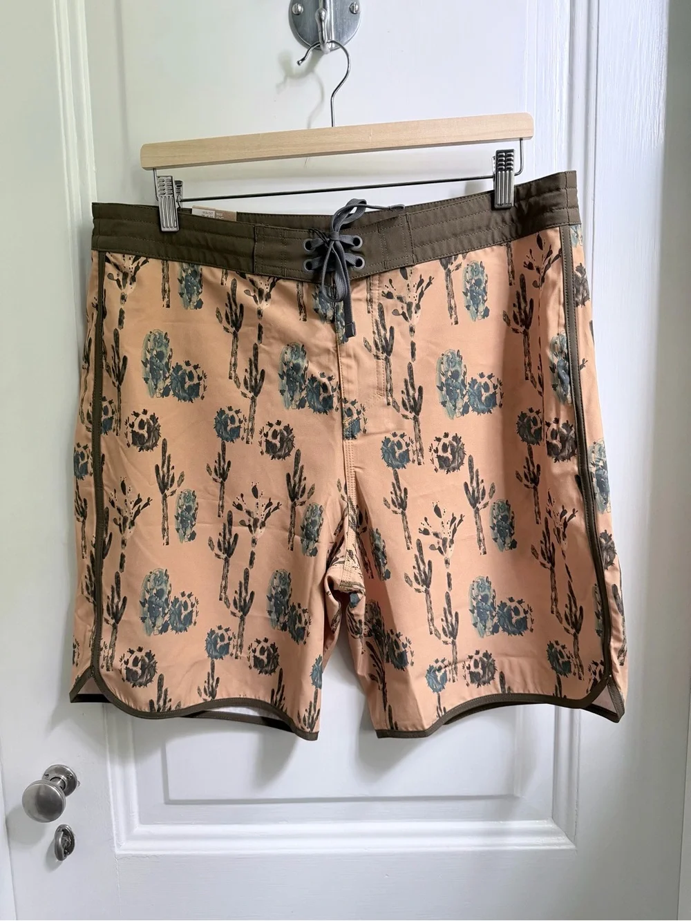 Men’s Prana Board Shorts with Olive Trim